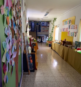 Pasillo del Colegio La Biznaga - Escuela Infantil en Málaga - Con C de Cariño